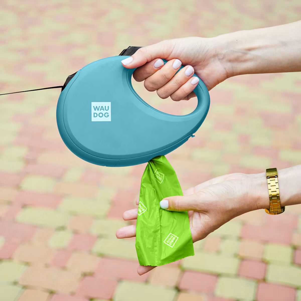 R-Leash Retractable Dog Leash – Reflective, Tangle-Free & Easy One-Hand Control
